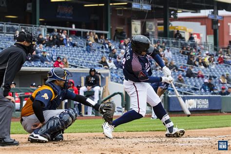 Las Vegas Aviators vs Reno Aces .